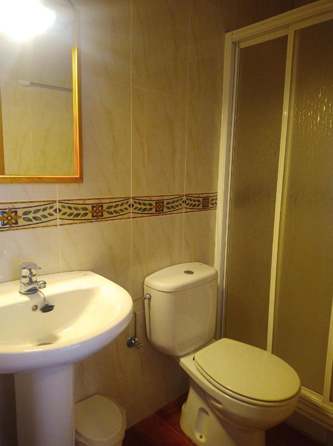 Hotel La Botiga Prades Bagian luar foto