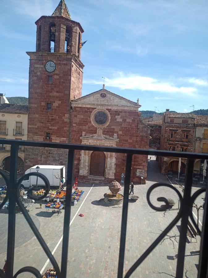 Hotel La Botiga Prades Bagian luar foto